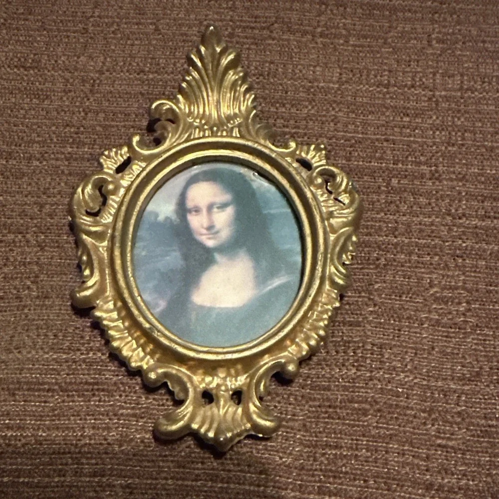 Vintage Mid Century Ornate Gold Plastic Miniature Frame Mona Lisa Hong Kong 626